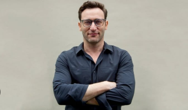 Simon Sinek Net Worth: Author and Speaker's Wealth and Influence